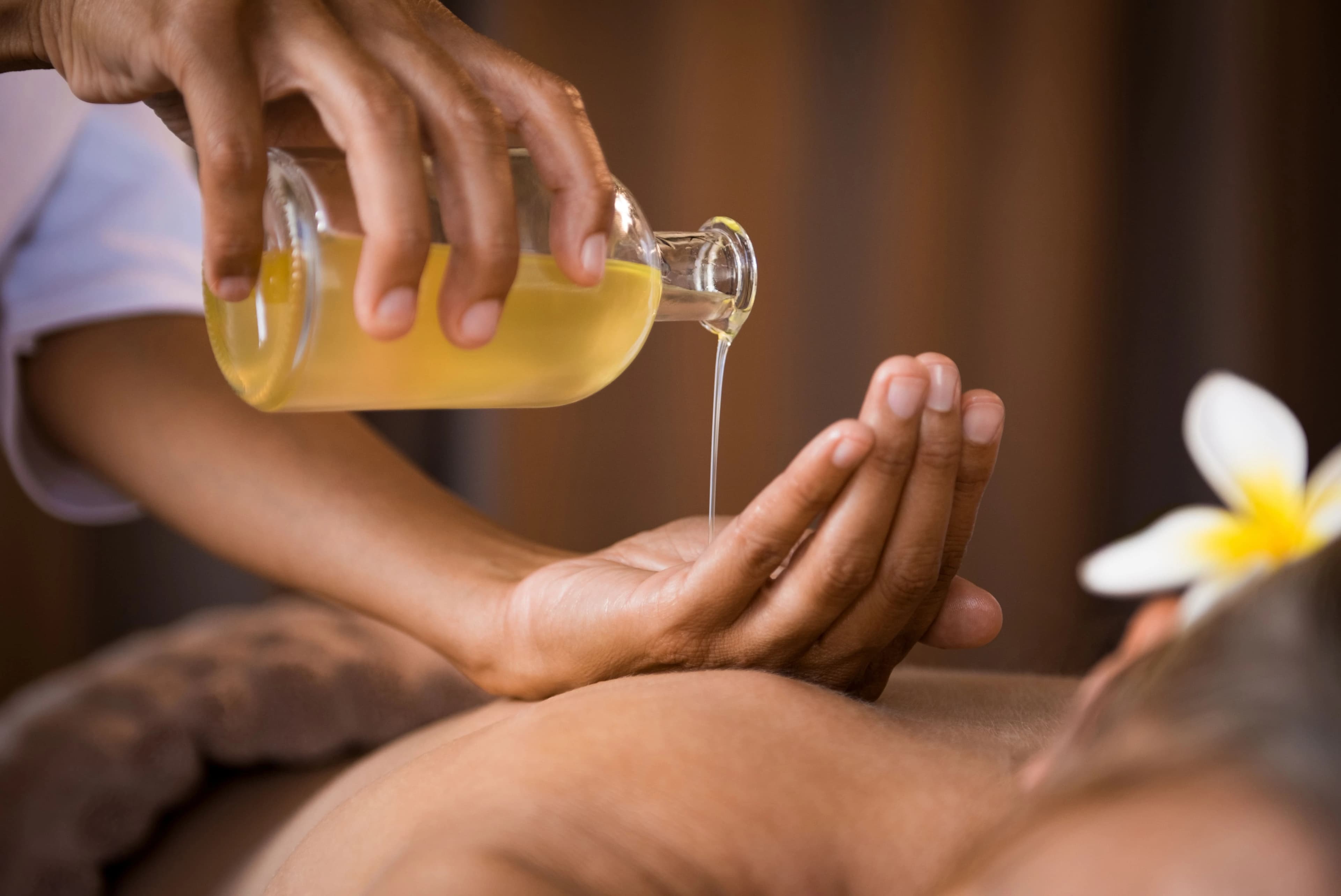 Aromaterapia – Masaje con Aceites Esenciales